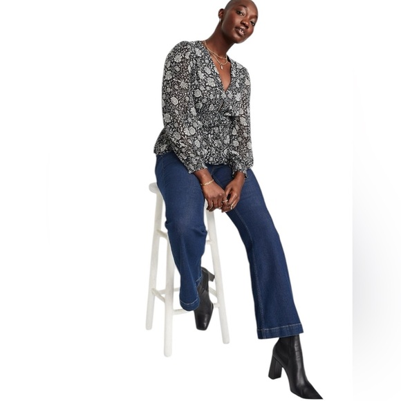 OLD NAVY Black Floral Boho Top Blouse V Neck Empire Waist 3X Witchy Whimsy - Picture 3 of 13